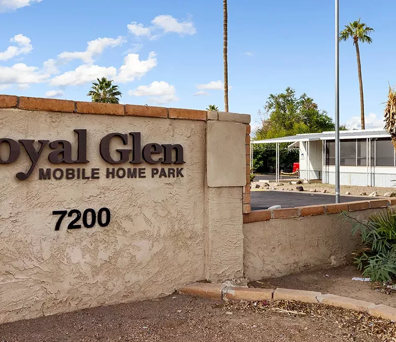 Royal Glen Mobile Home Park in Glendale, AZ