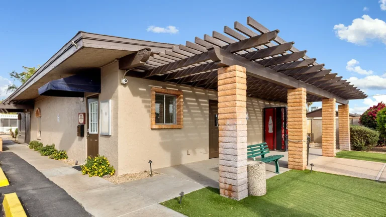 community, quiet suburban neighborhood setting, cleanliness, residential, residential street view Mesa AZ