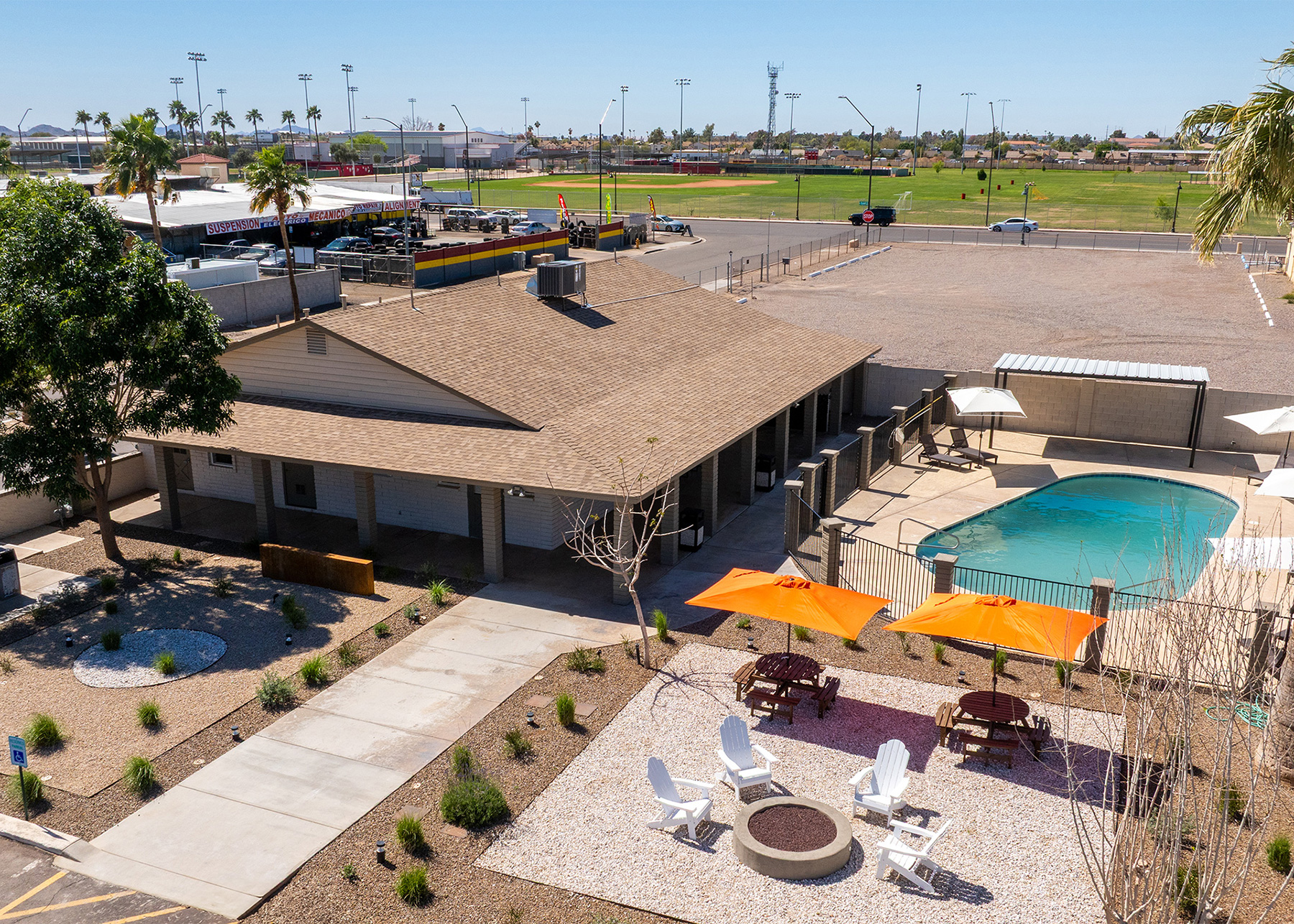 Exterior view of Country Villa mobile home community in Avondale, AZ
