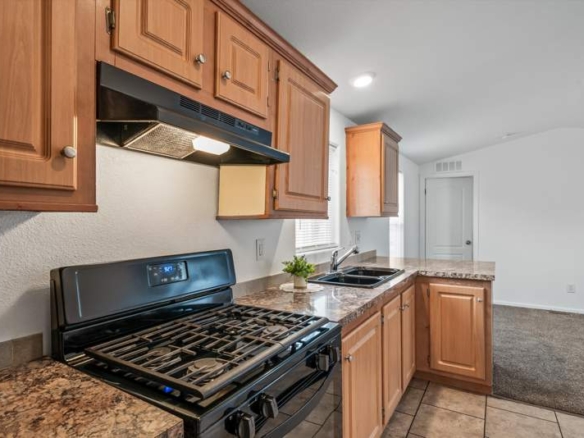 Come Tour this beautiful 3bx1b Mobile Home!