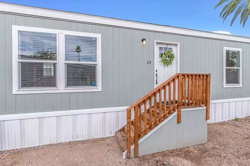 Arizona, 55 plus active adult community, cleanliness, property, comfortable manufactured home exterior