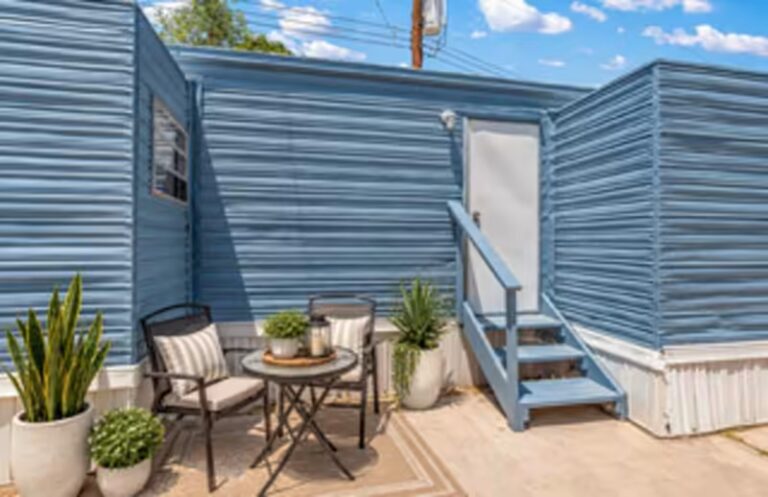 exterior, comfortable manufactured home exterior, quality manufactured home neighborhood, suburban, 55-plus