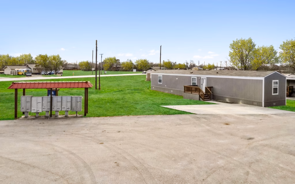 affordable housing in Texas, comfortable manufactured home exterior, RV, streetscape, 55-plus