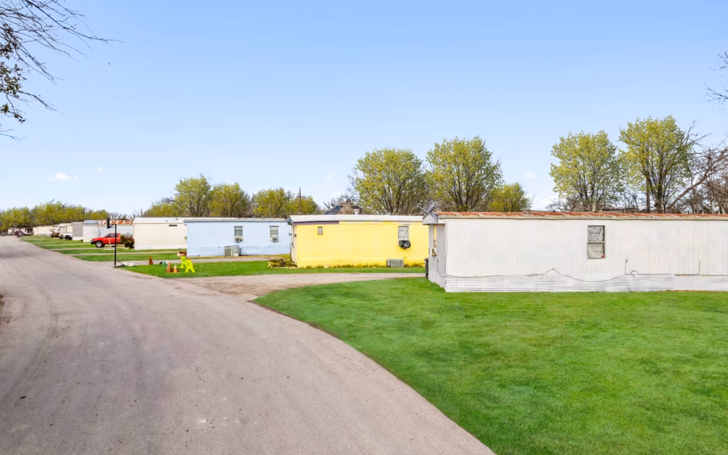 management, community, exterior, quiet suburban neighborhood setting, manufactured home community Arizona