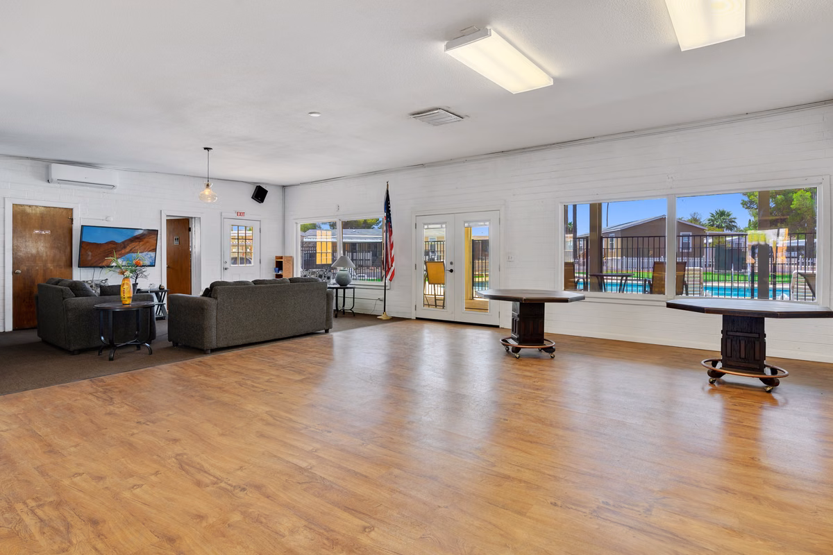 affordable, clean and well maintained community, Comfort Communities neighborhood, park, Mesa