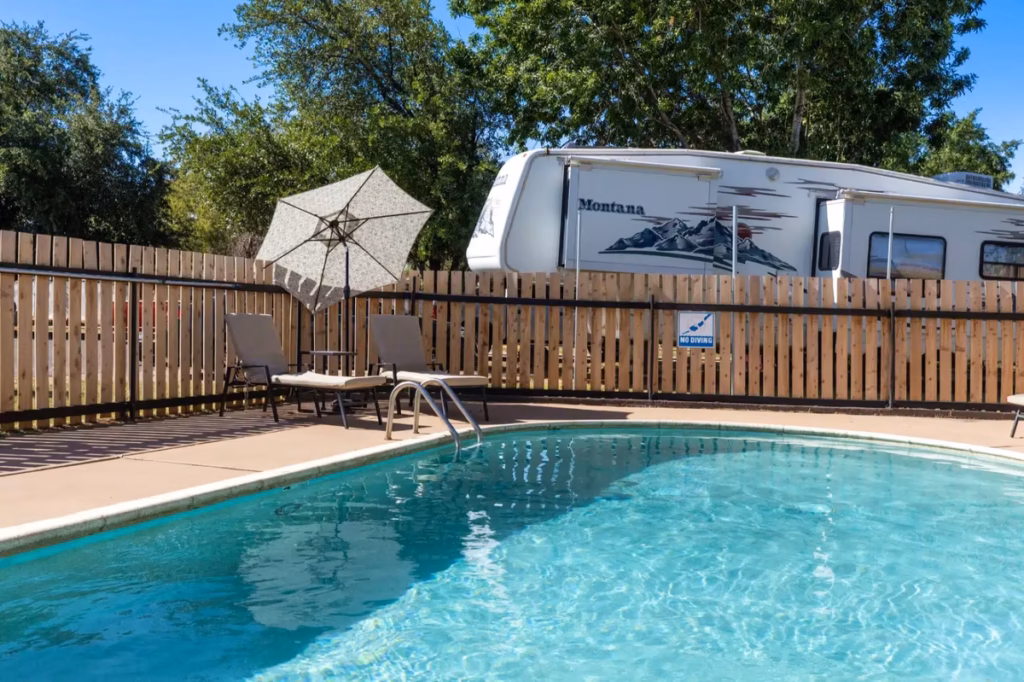 quiet suburban neighborhood setting, streetscape, RV parks in Arizona, management, Arizona