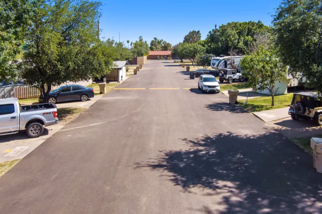 manufactured home community Arizona, cleanliness, community, property, clean and well maintained community