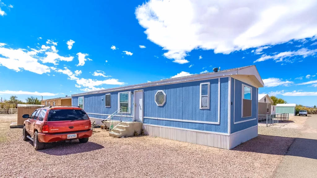 land-lease, comfortable manufactured home exterior, Texas, clean residential streetscape, park