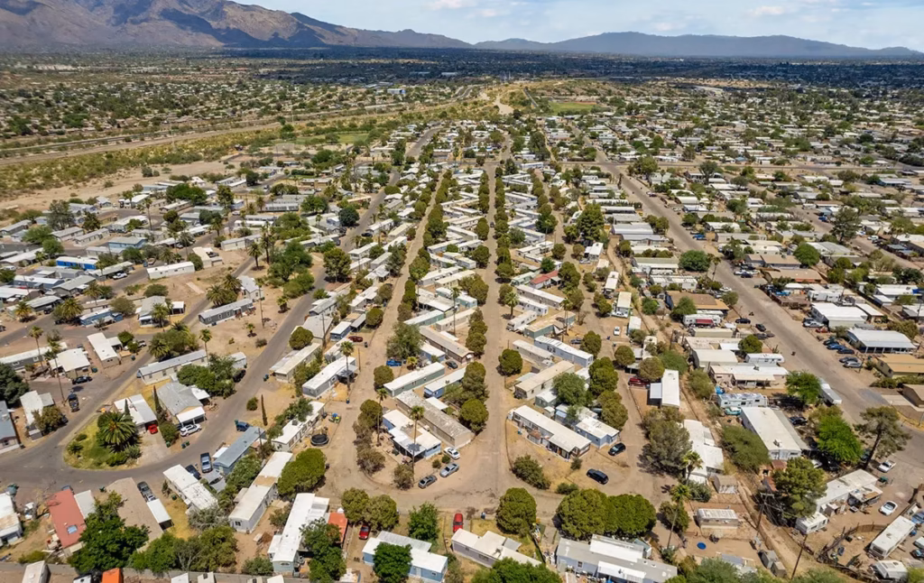 comfortable manufactured home exterior, homesite, suburban, RV parks in Arizona, Texas