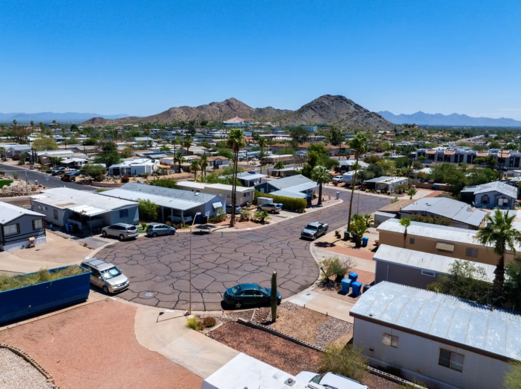 comfortable manufactured home exterior, cleanliness, managed active adult community, exterior, management