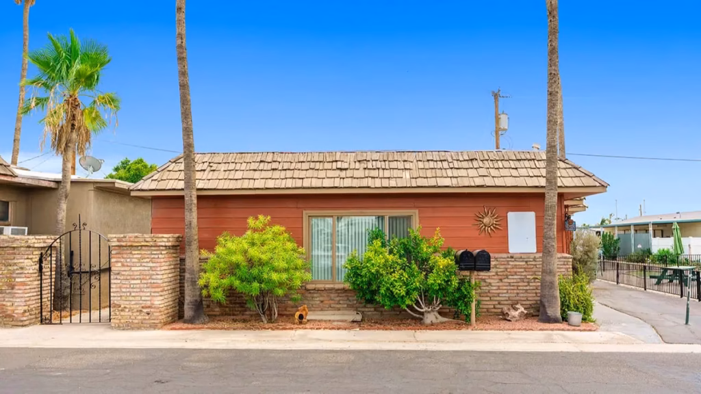 cleanliness, residential street view Mesa AZ, comfortable manufactured home exterior, exterior, affordable