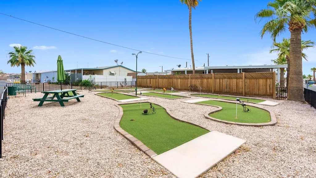 Phoenix, quiet suburban neighborhood setting, Texas, land-lease, affordable housing in Texas