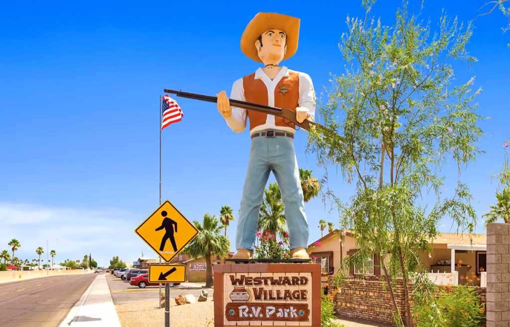 neighborhood, 55 plus active adult community, quiet suburban neighborhood setting, Texas, housing