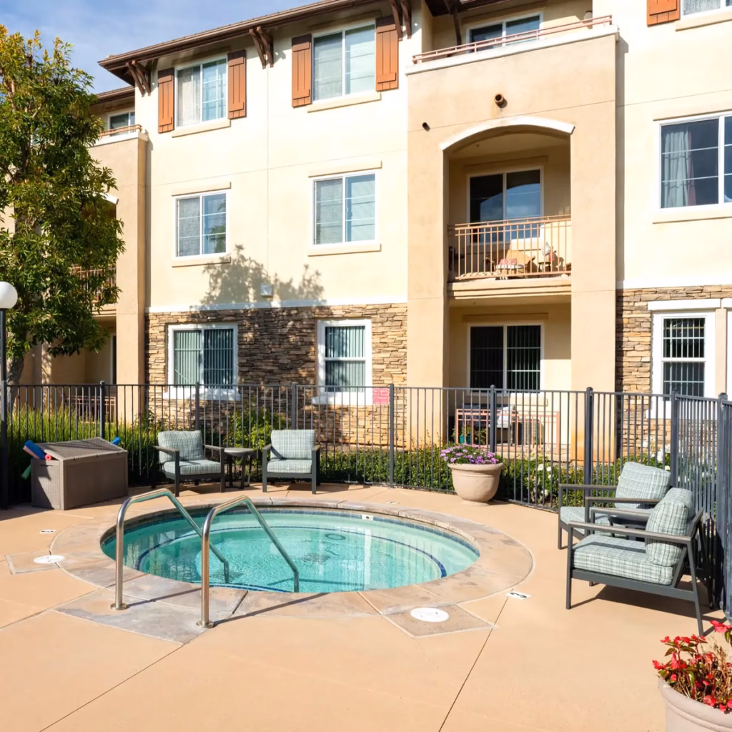 residential, Texas, all age residential neighborhood, land-lease, clean residential streetscape
