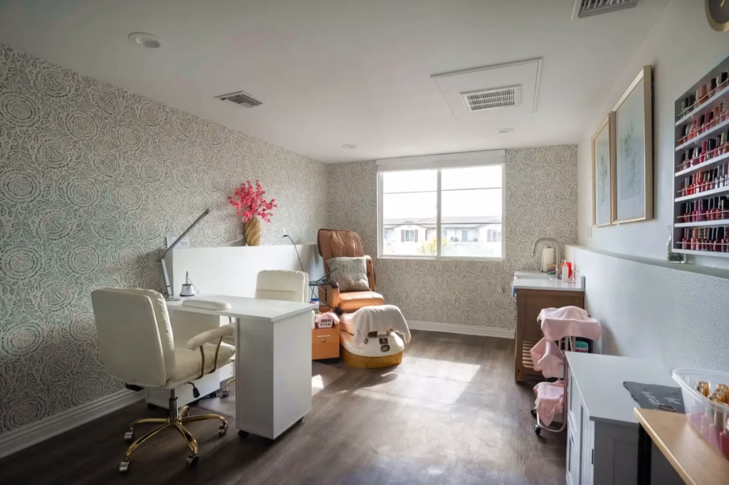 Arizona, land-lease, manufactured home community Arizona, all age residential neighborhood, management