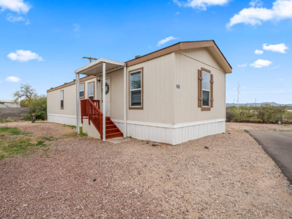 Come Tour this beautiful 3b/2b Before its gone